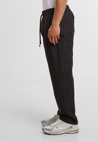 Another Cotton Lab Regular Trousers in Black