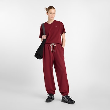 new balance Tapered Broek 'Athletics' in Rood