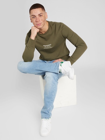 AÉROPOSTALE Sweatshirt i grön