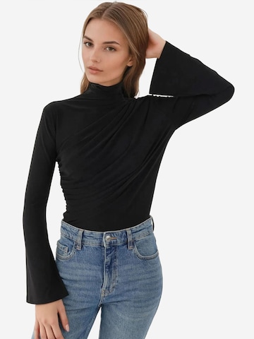 Hiccup - Camisa em preto: frente