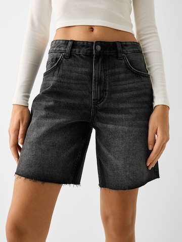 Regular Jeans de la Bershka pe negru: față