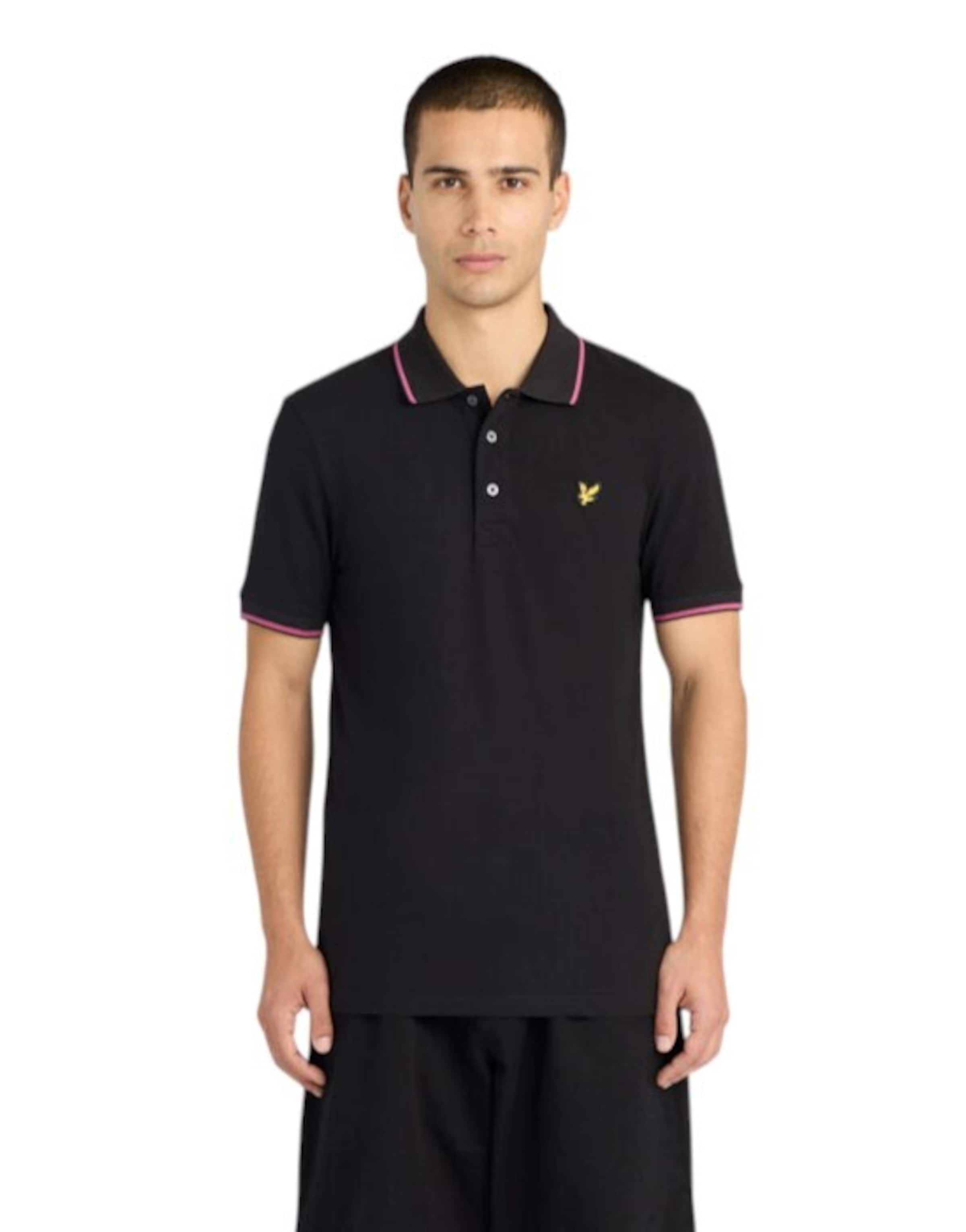Tricou de la Lyle & Scott pe negru: față