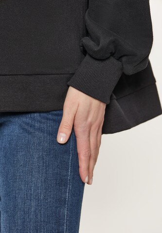 SANIKA - Sweatshirt em preto