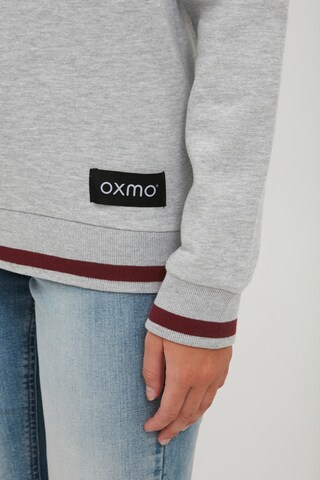 Oxmo Sweatshirt 'Omaya' in Grijs