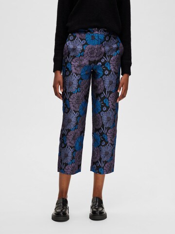 Regular Pantalon 'Elani' Selected Femme Petite en noir : devant