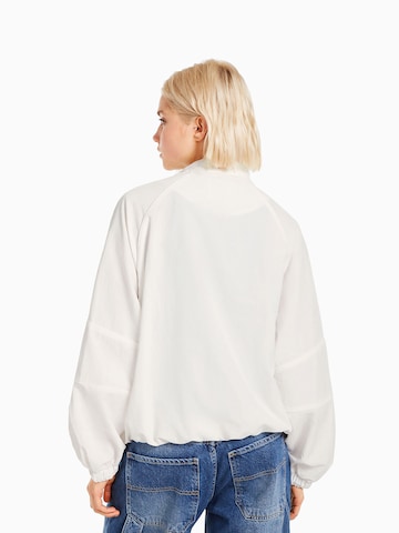 Bershka Välikausitakki värissä beige