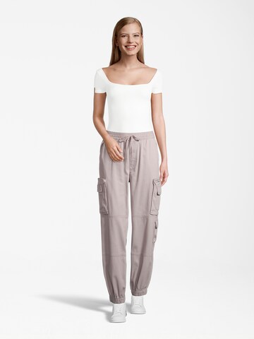 Effilé Pantalon cargo AÉROPOSTALE en rose