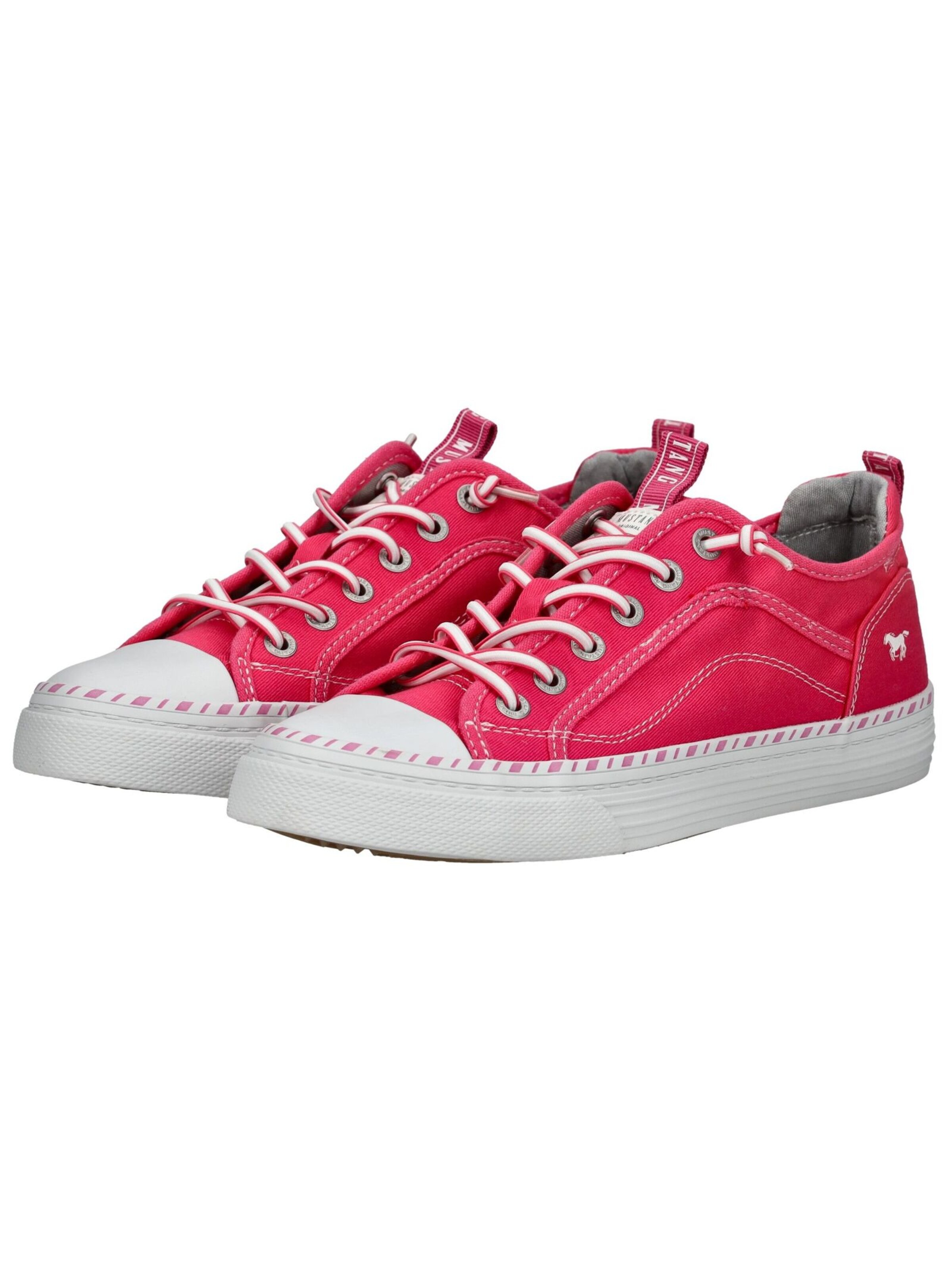 Baskets basses MUSTANG en rose