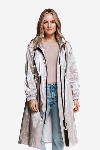 Zhrill Between-Season Jacket in Silver: front