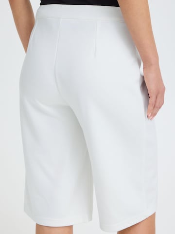 Oxmo - Loosefit Calças em branco