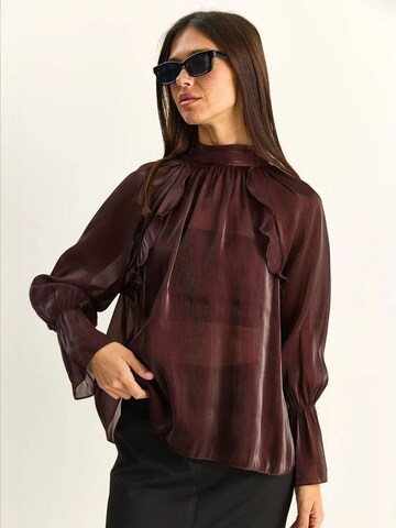 Camicia da donna di Bianco Lucci in rosso