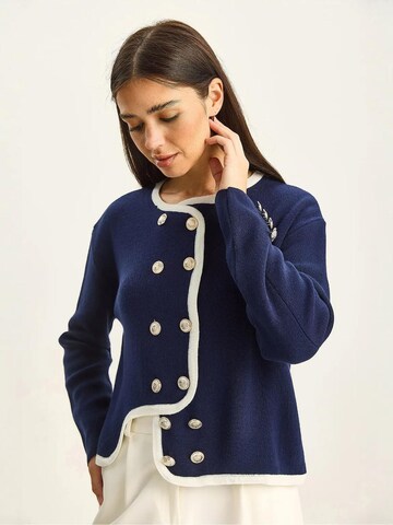 Cardigan Bianco Lucci en bleu