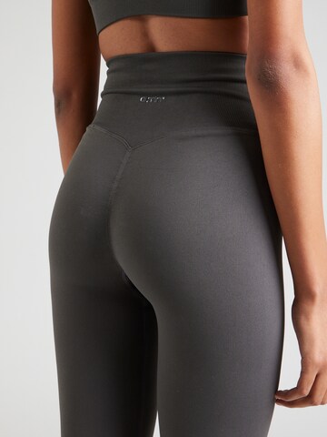 Skinny Pantalon de sport Aim'n en gris