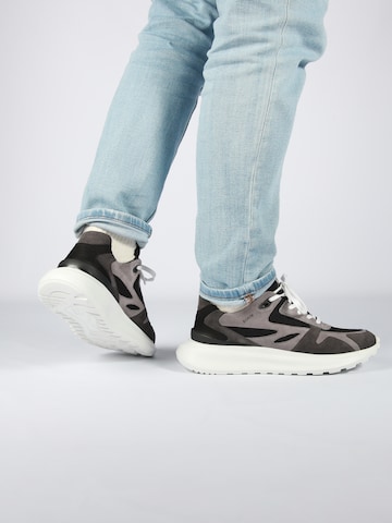 BLACKSTONE Sneakers laag 'MADISON - AG306' in Grijs