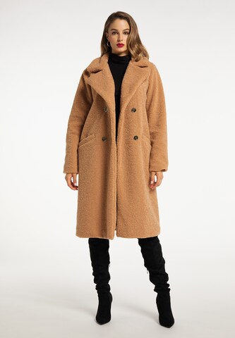 faina Between-Seasons Coat in Beige