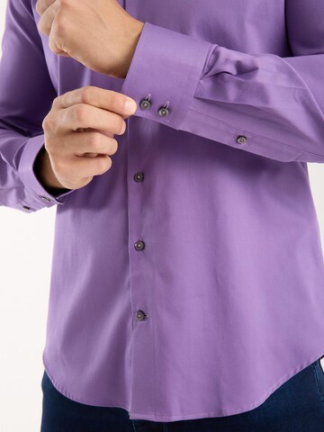 Slim fit Camicia business 'Roma Iconic Satin Man Shirt' di 7Camicie in lilla
