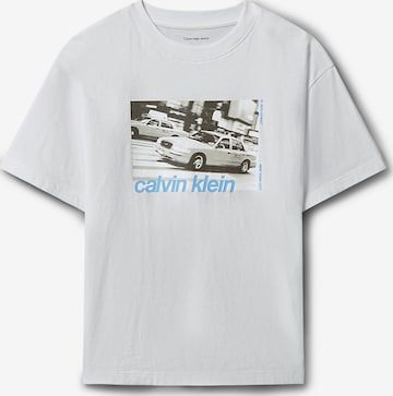 T-Shirt Calvin Klein Jeans en blanc : devant