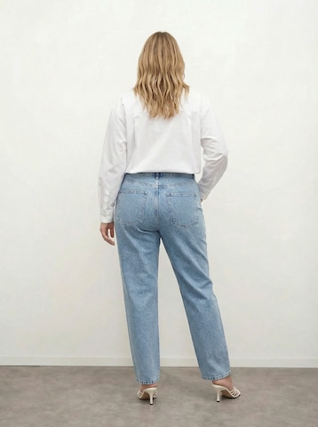 Regular Jean 'Rea' CITA MAASS en bleu