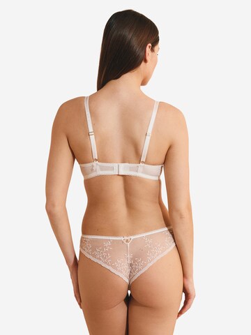 Classico Reggiseno 'Amazone' di ETAM in bianco