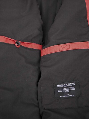 Veste mi-saison 'MMDerry' Mauritius en rouge