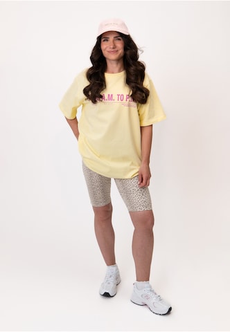 OH APRIL T-Shirt 'BF' in Gelb