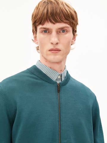 ARMEDANGELS Strickpullover AGAAMON in Blau