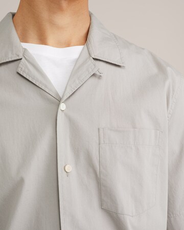 Coupe regular Chemise WE Fashion en gris
