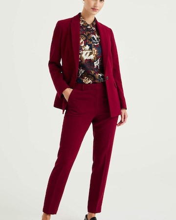 WE Fashion Slim fit Trousers with creases in Red