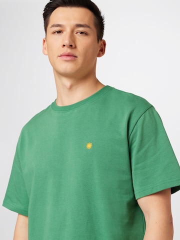 ABOUT YOU Limited Shirt 'Emil by Levin Hotho' (GOTS) in Grün