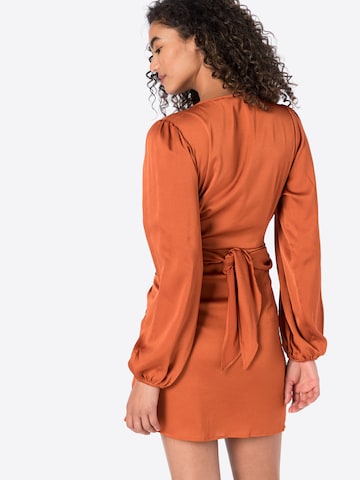 Robe 'Piper' Gina Tricot en marron