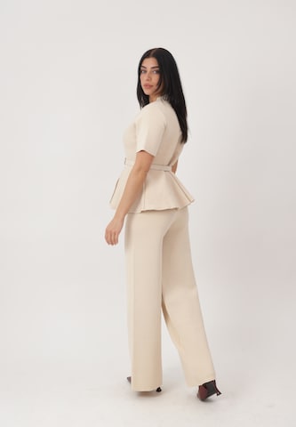 Elara Set in Beige