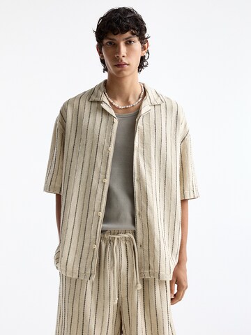 Coupe regular Chemise Pull&Bear en marron : devant