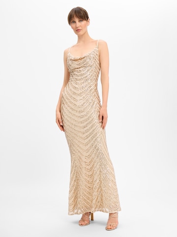 Robe de soirée Lipsy en or : devant