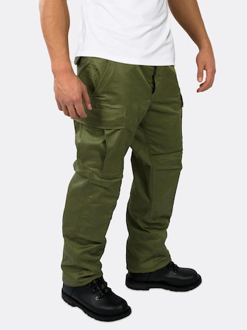 Regular Pantalon outdoor 'Trooper' normani en vert