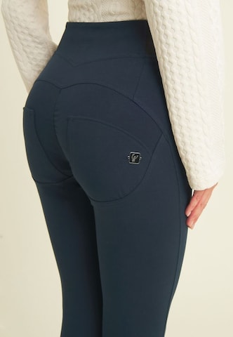 Freddy Skinny Jeggings in Blue