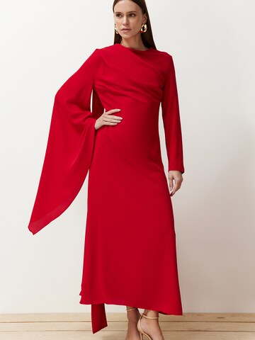 Trendyol Estélyi ruhák - piros: elől