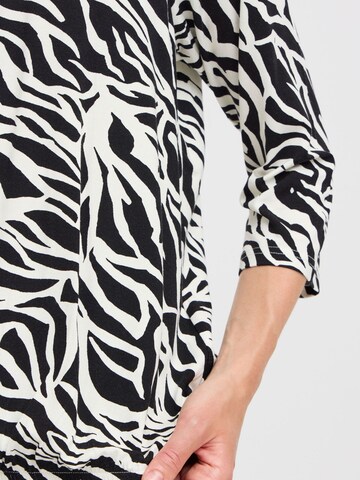 Fransa - Camiseta ' FLORA TEE' en negro
