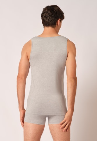 Skiny Undershirt in Grey