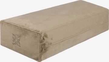 OMNANA Pillow 'CUSHY™' in Brown: front