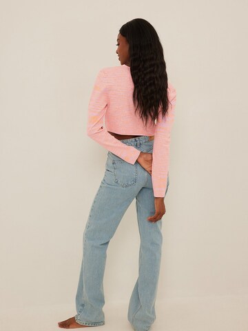 NA-KD Strickjacke in Pink