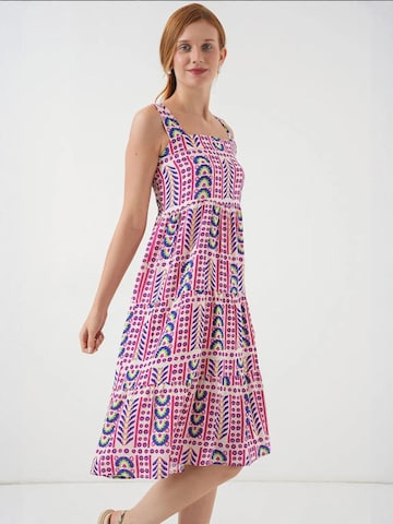 Bigdart Dress in Pink