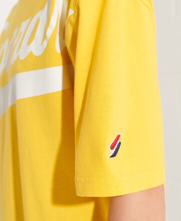 Superdry Тениска 'Strikeout' в жълто