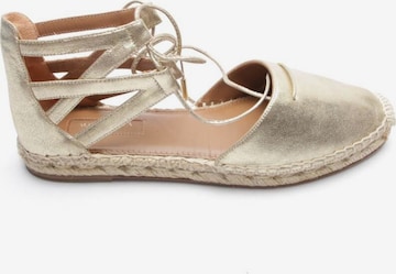 Aquazzura Flats & Loafers in 37 in Silver: front