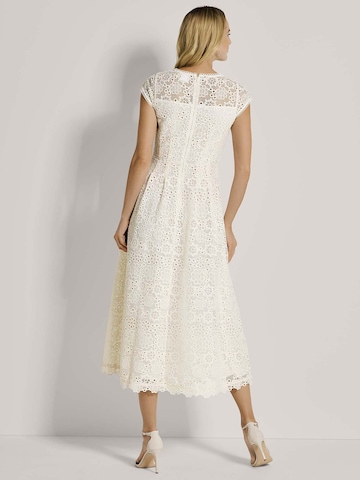 Robe de cocktail MADELEINE en blanc