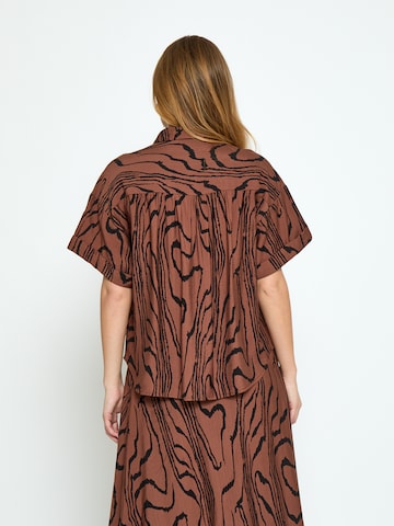 Peppercorn Overdel 'Ozzy' i brun