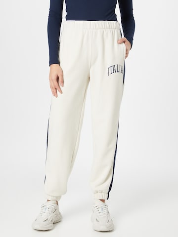 Effilé Pantalon 'DARK ACADEMIA' HOLLISTER en beige : devant