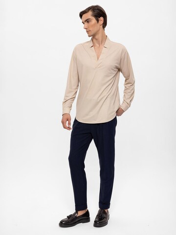 Coupe regular Chemise Antioch en beige