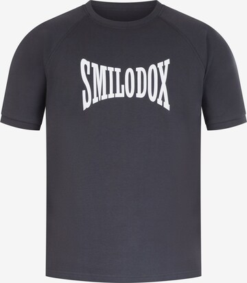 Smilodox Shirt 'Classic Pro' in Grijs: voorkant