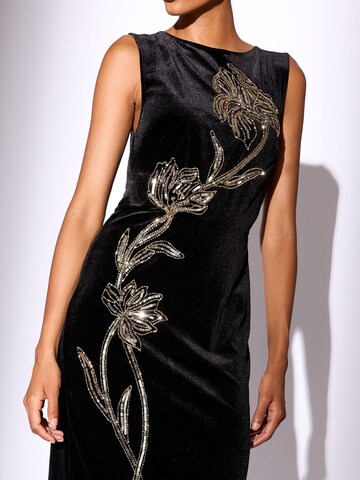 Lipsy Mekko värissä musta