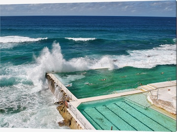 Liv Corday Bild 'Swim Next to the Ocean' in Grau: predná strana